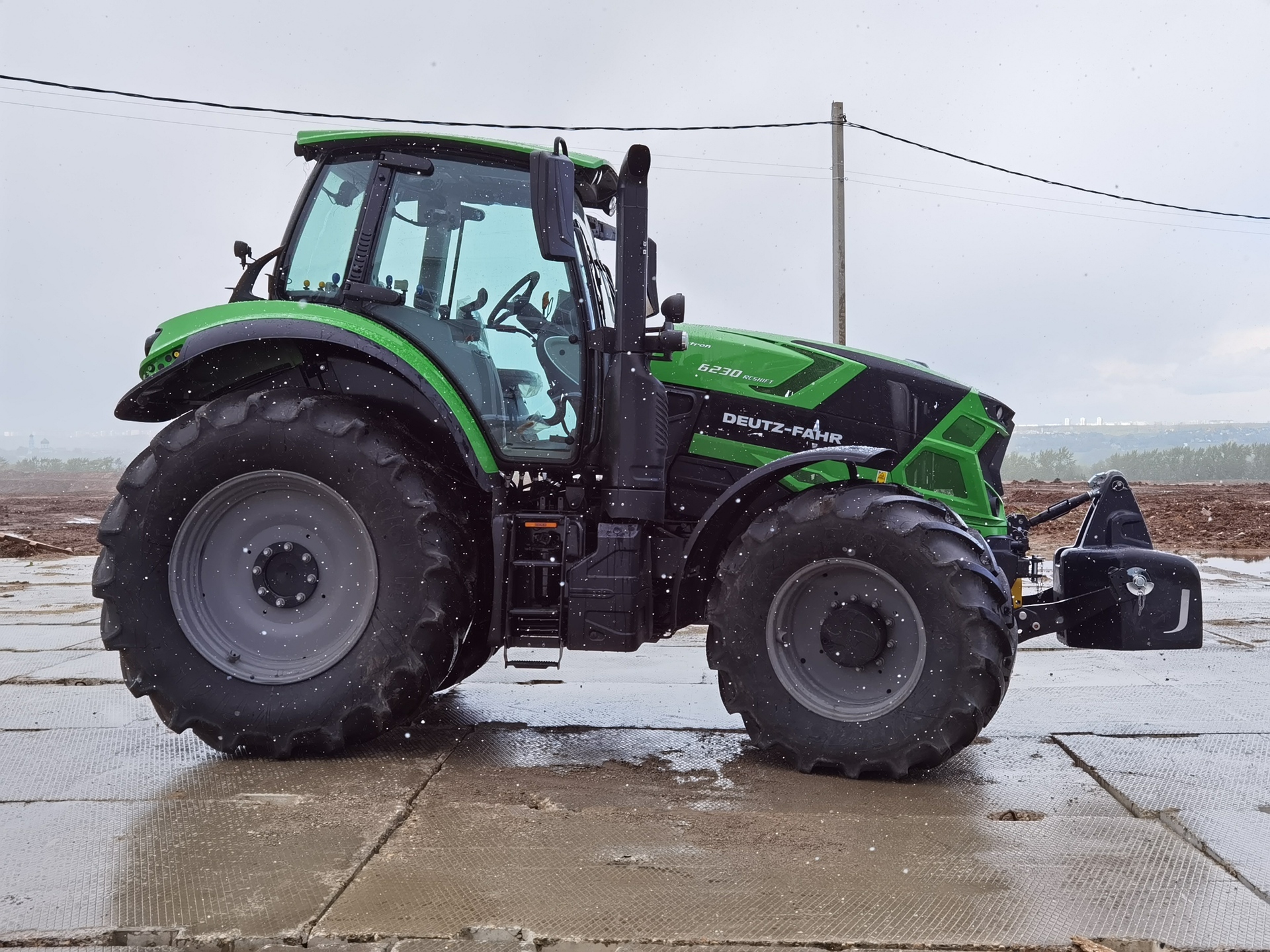 Трактор DEUTZ-FAHR Agrotron 6230 LCR